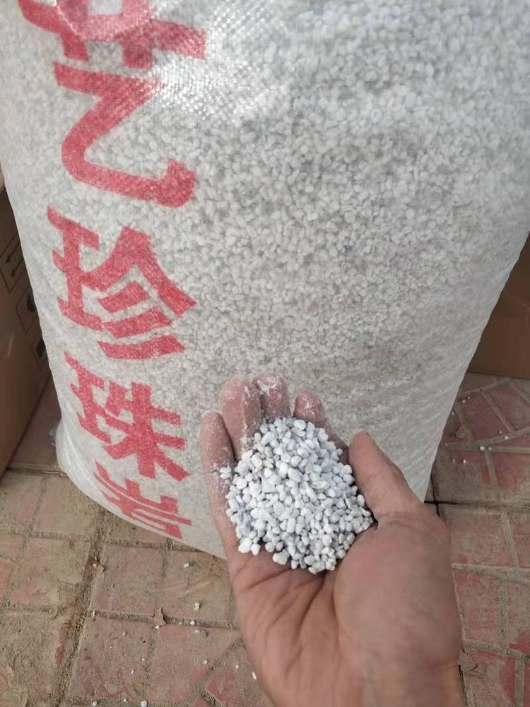 珍珠巖 園藝育苗的隱形守護者，廠家批發如何選對優質顆粒？